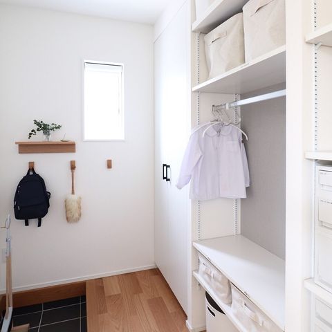 おしゃれな壁に付けられる家具・棚