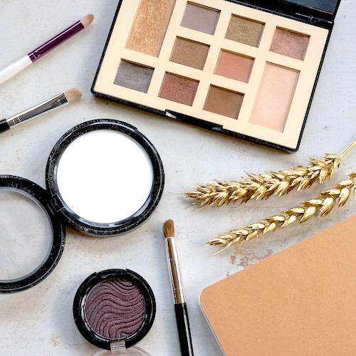 メイクで垢抜けたい人におすすめの本 初心者さんにも分かりやすい人気選 Folk 4ページ