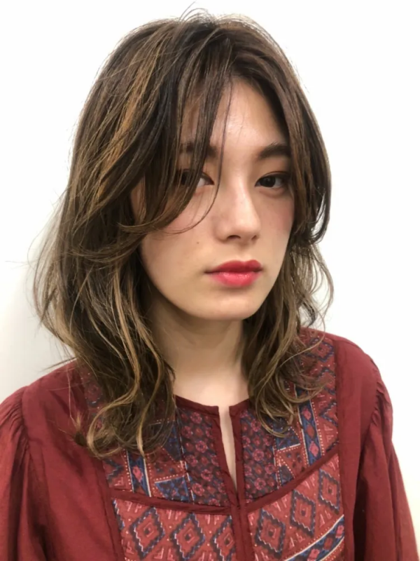 40代におすすめのハイライトのヘアカラーまとめ キレイ度アップの人気スタイル Folk