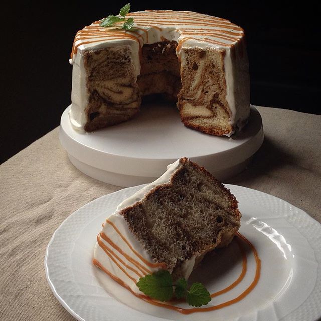 お手本にしたいシフォンケーキのデコレーション15選 おしゃれなトッピングのコツ Folk