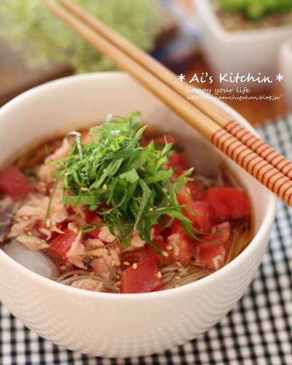 魚介缶で簡単昼ごはんのぶっかけそうめん