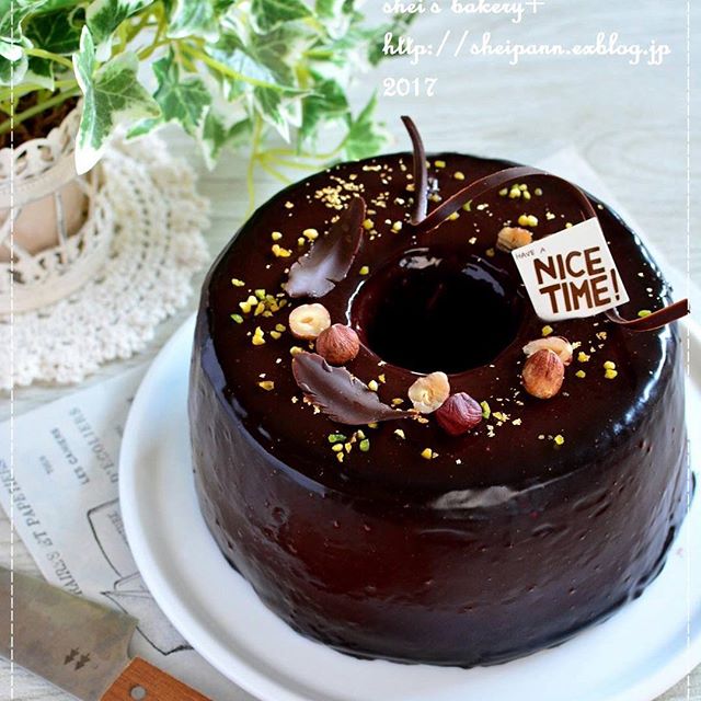 お手本にしたいシフォンケーキのデコレーション15選 おしゃれなトッピングのコツ Folk