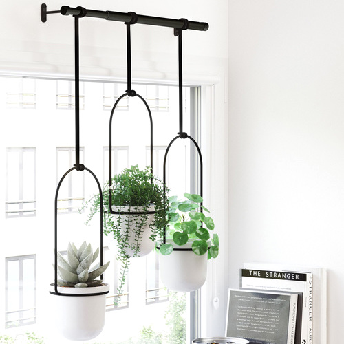 初心者さん向け 小さい庭をおしゃれにガーデニング 自分だけの癒し空間を作ろう Folk