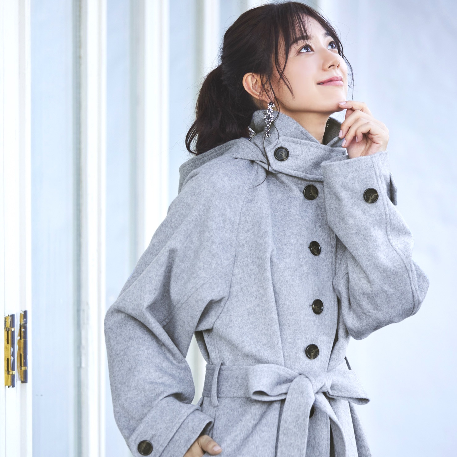 クリスマスディナーにぴったりの大人コーデ 21 おしゃれにキマる着こなし Folk