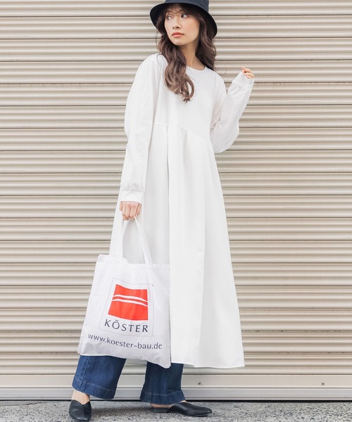 フレアワンピの服装