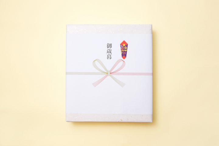 3000円から5000円程度の品を選ぶ