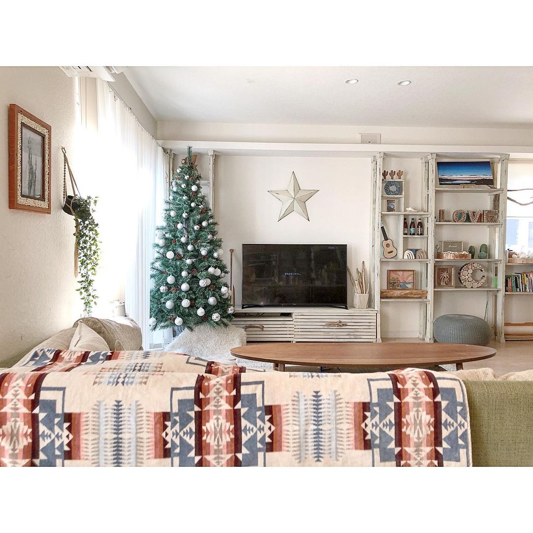 リゾート風の空気感のディアウォールの棚