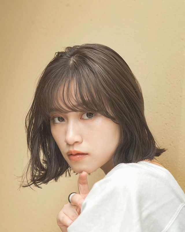 丸顔さんこそ似合う 切りっぱなしボブ 集めました 小顔魅せが叶うヘアカタログ Folk