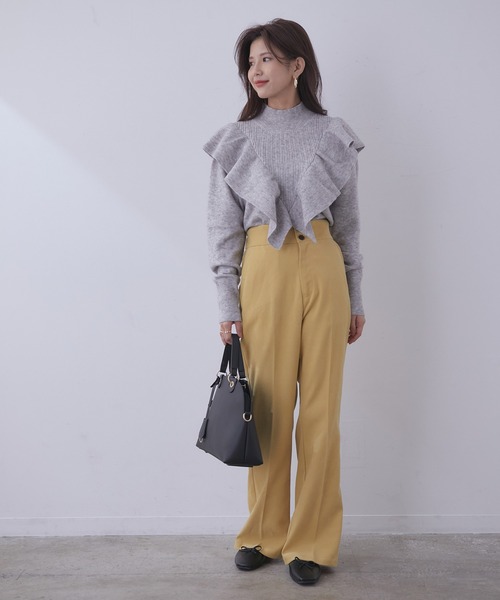 21秋冬のフリルニットコーデ18選 甘すぎない大人の着こなし方をレクチャー Folk