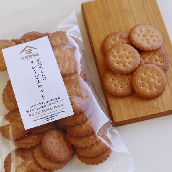 長く人気のご当地お菓子「ビスケット」