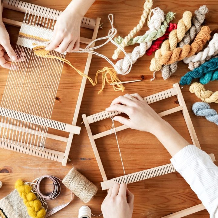 毛糸で作る工作アイデア15選 初心者や子供にもおすすめの簡単な作り方をご紹介 Folk 毛糸で作る工作アイデア15選 初心者や子供にもおすすめの簡単な作り方をご紹介 Folk