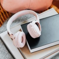 おしゃれさも音質もこだわりたい。ヘッドセットのおすすめ10選と選び方のヒント