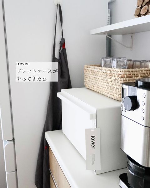 出し入れしやすい下開き扉