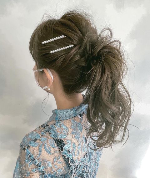 黒髪セミロングのヘアアレンジ4