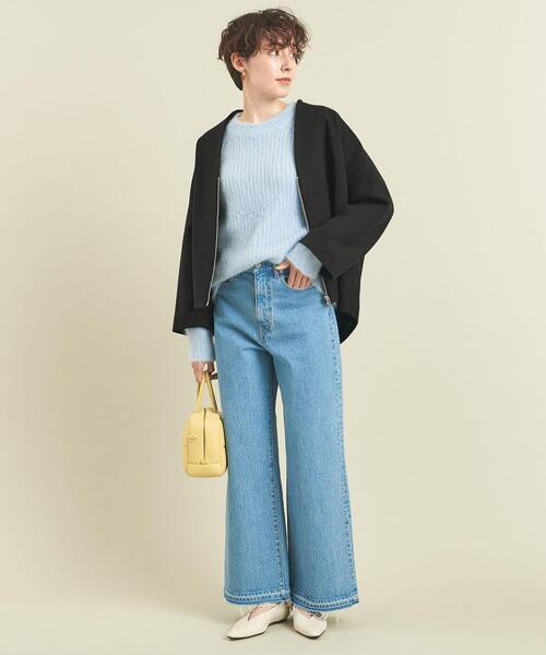ノーカラーブルゾン×レディースデニムパンツ