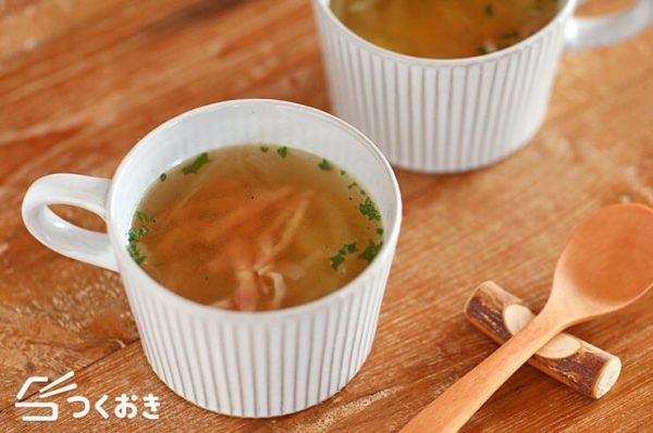 レンジで簡単に作れる玉ねぎスープ