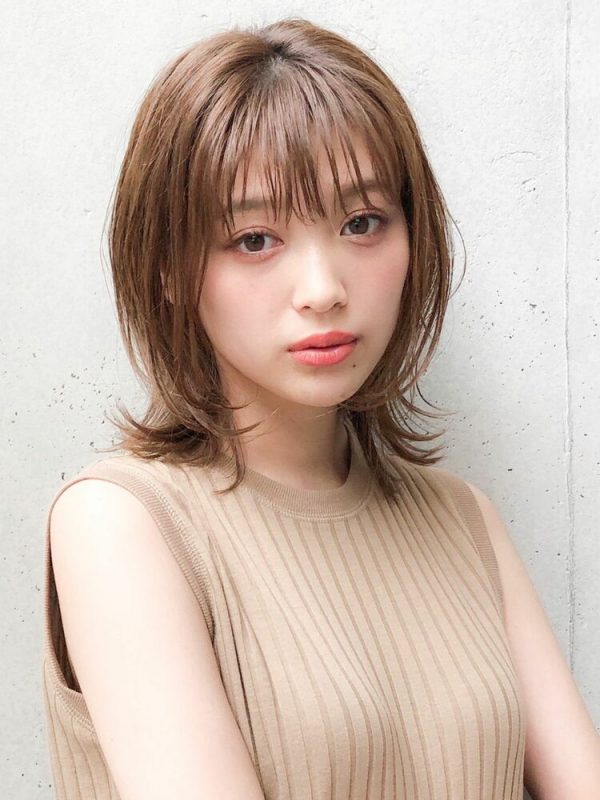 定番人気なアッシュの明るめヘアカラー