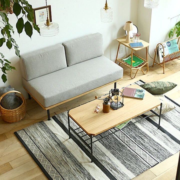 狭い部屋に置くソファの配置方法をご紹介。インテリアをおしゃれにするヒントって? | folk