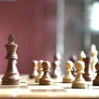 2人でも楽しめるボードゲームをご紹介。時間を忘れてプレイできるおすすめ15選