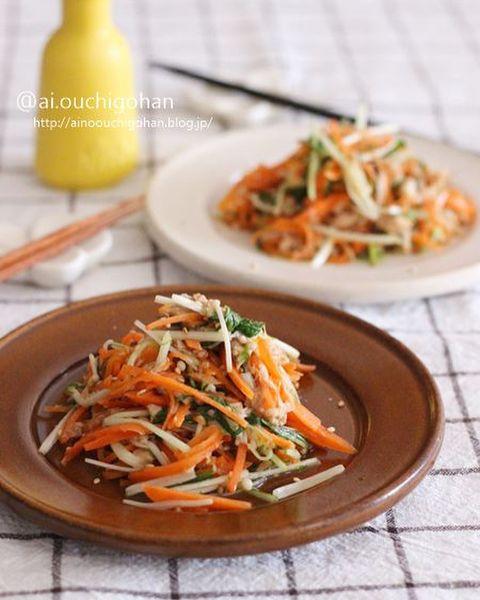 電子レンジ調理で簡単やみつきホットサラダ