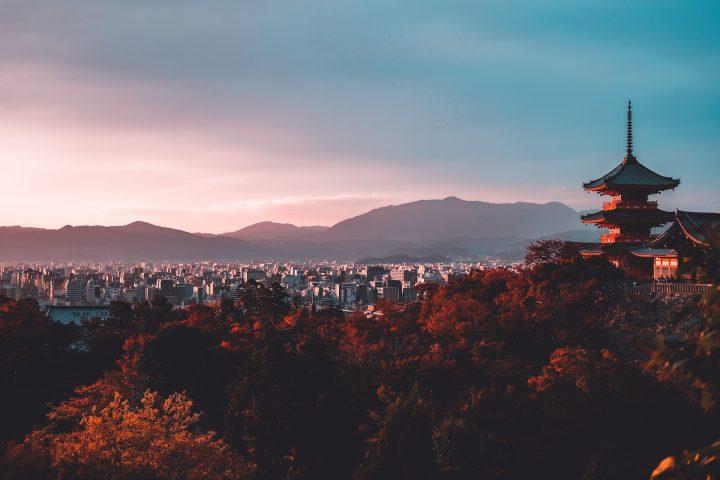 甘いものが苦手な男性におすすめのお土産